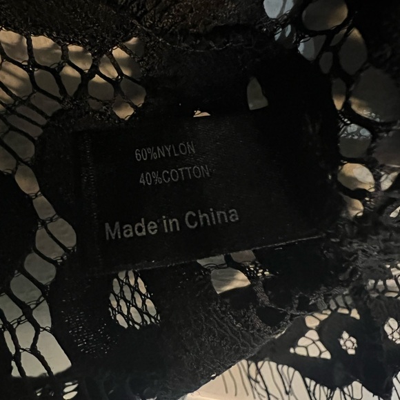 22 Black Lace Mock Neck Peplum Tunic - Lane Bryant - Picture 6 of 6